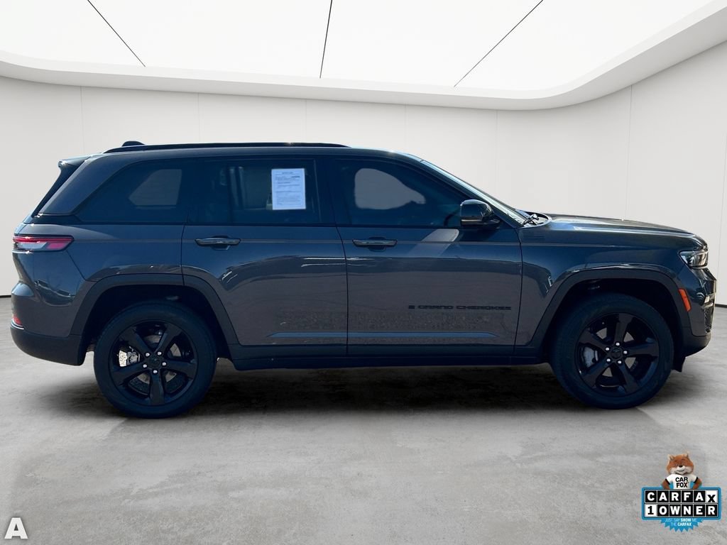 Certified 2023 Jeep Grand Cherokee Limited w/ Black Appearance Package AWD/4WD image 6