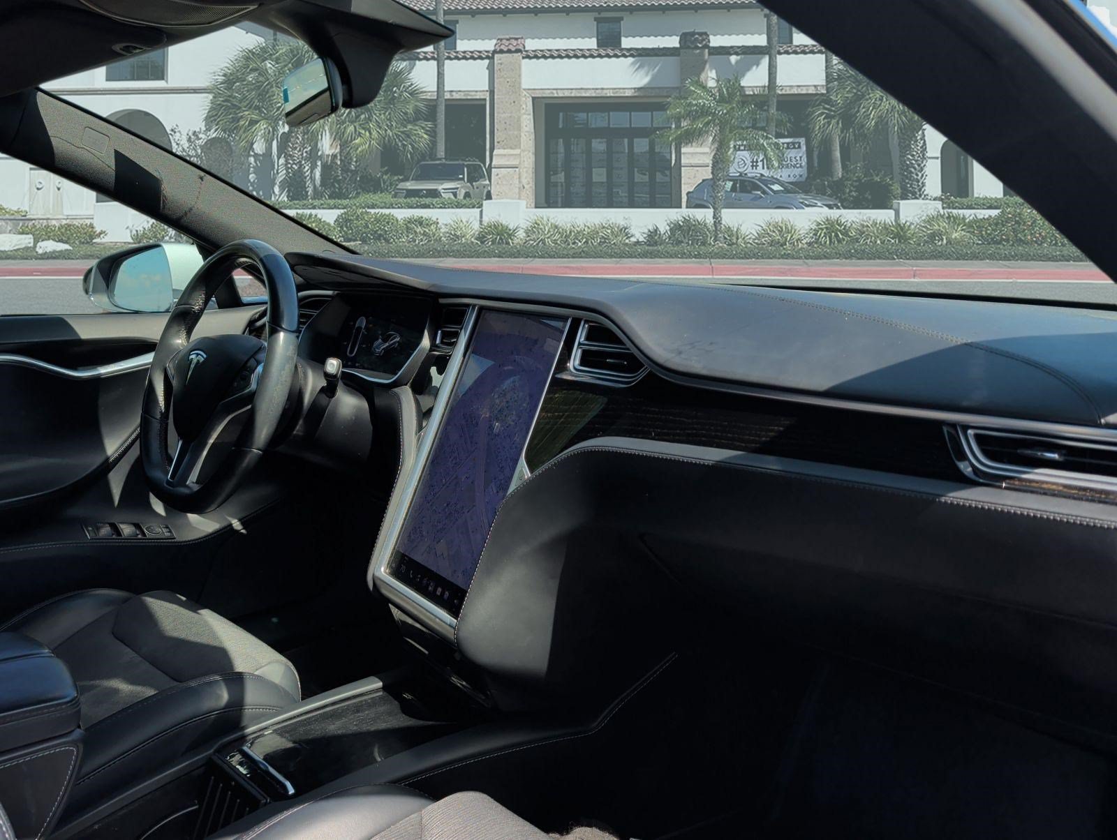 Used 2017 Tesla Model S 75 RWD image 28