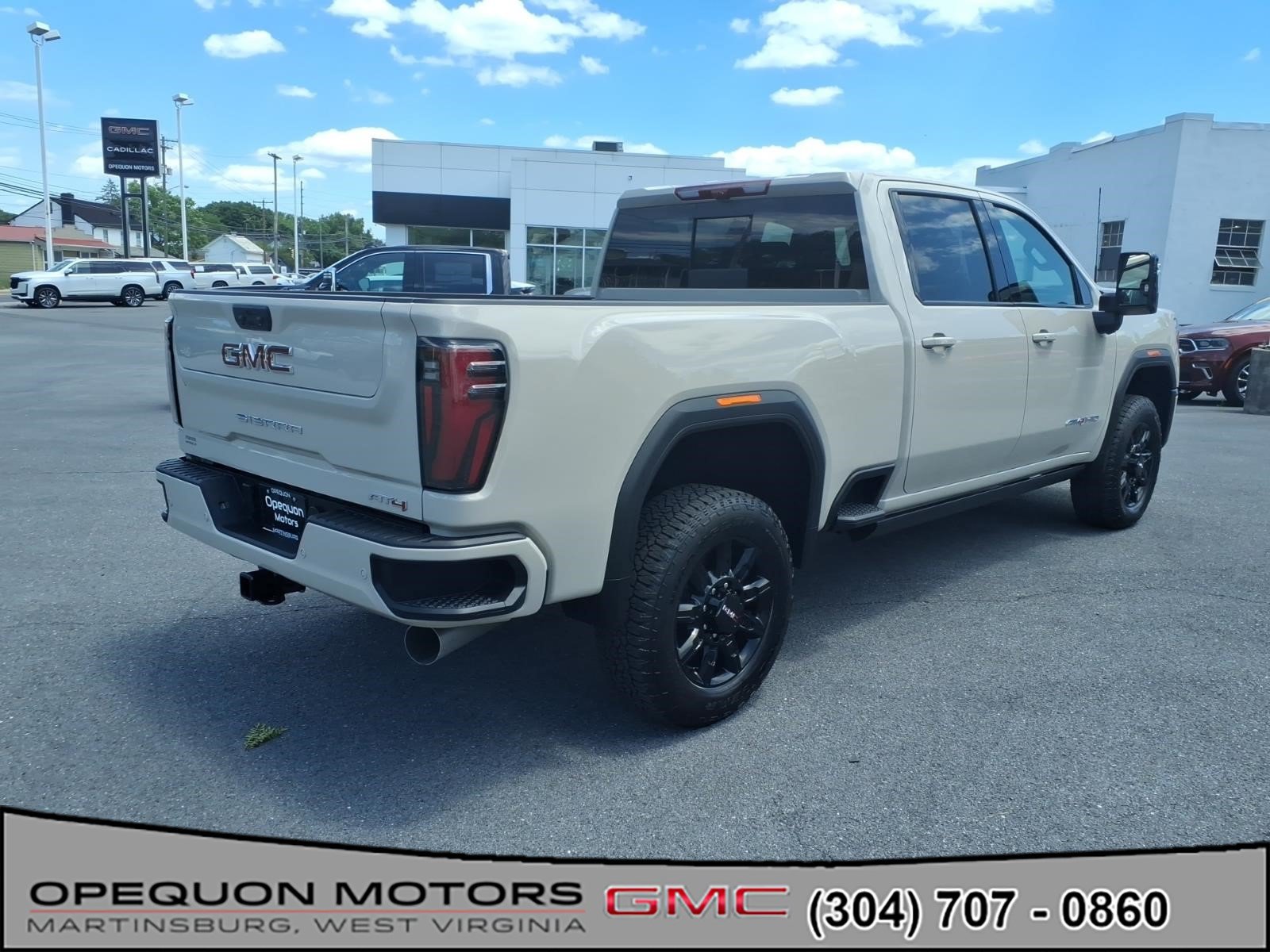 New 2026 GMC Sierra 3500 AT4 w/ Technology Package AWD/4WD image 4