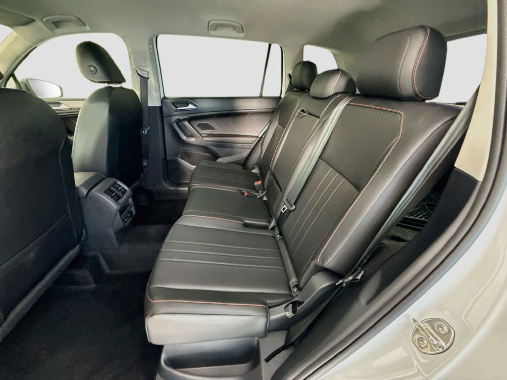 Used 2024 Volkswagen Tiguan Wolfsburg Edition AWD/4WD image 21