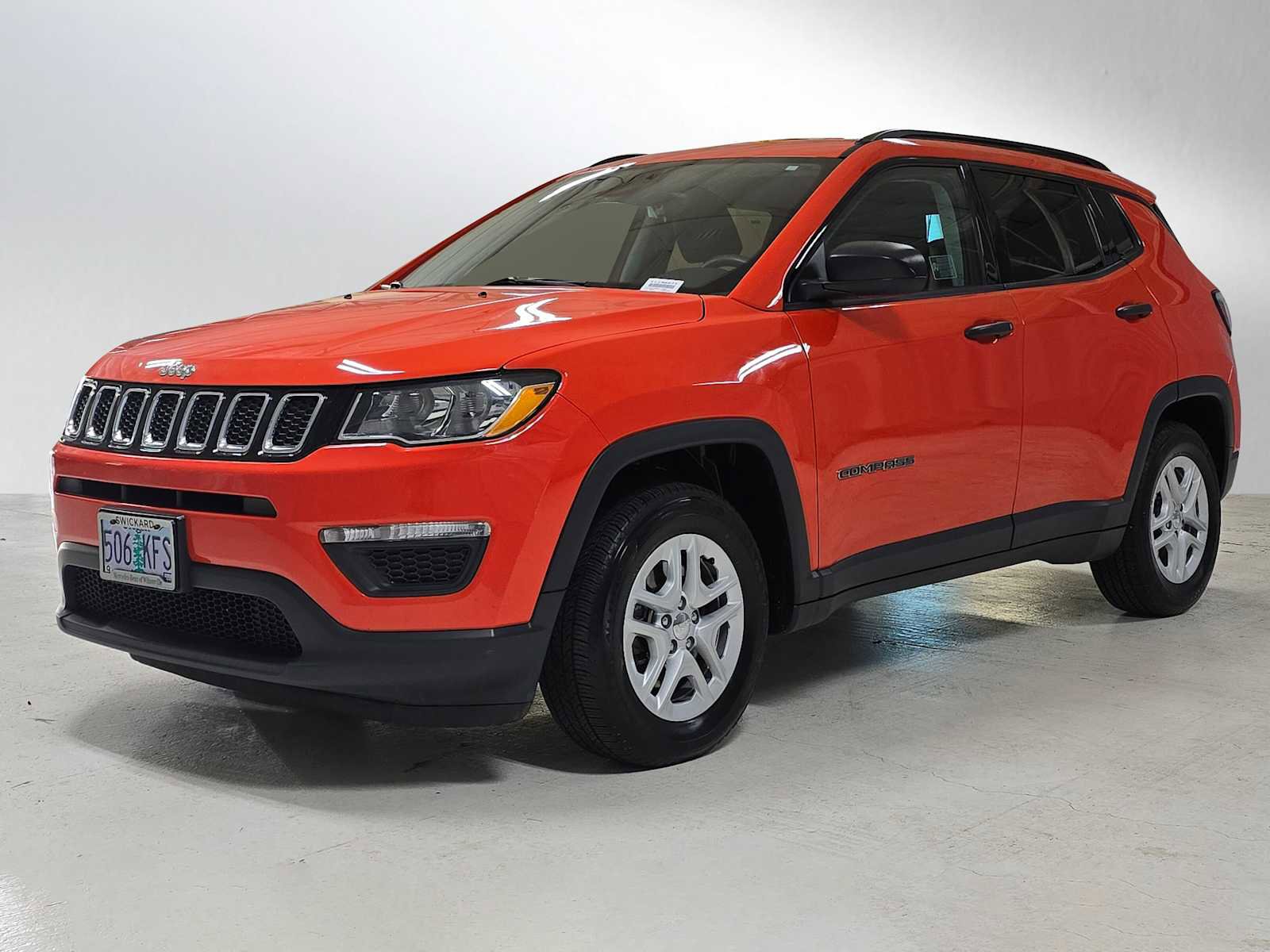 Used 2018 Jeep Compass Sport w/ Tech Group FWD image 7