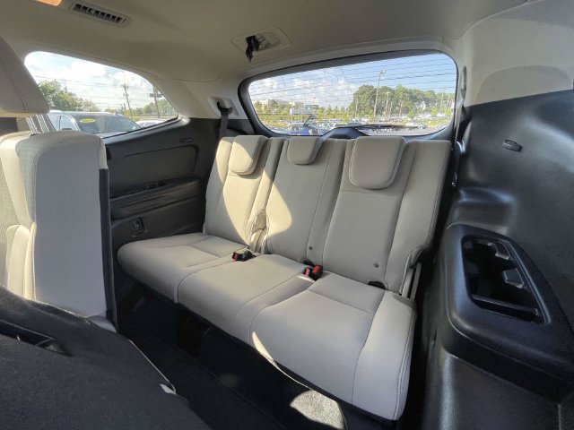 Used 2024 Subaru Ascent Premium w/ Convenience Package AWD/4WD image 14