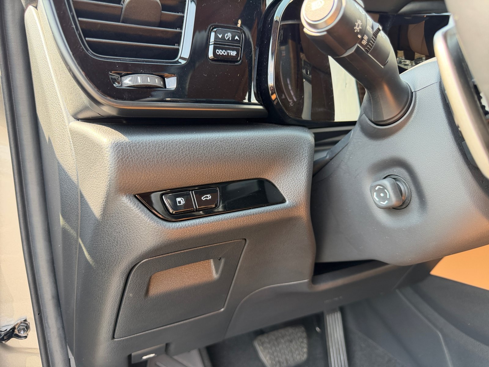 Used 2025 Lexus NX 350 AWD w/ Cold Area Package image 11