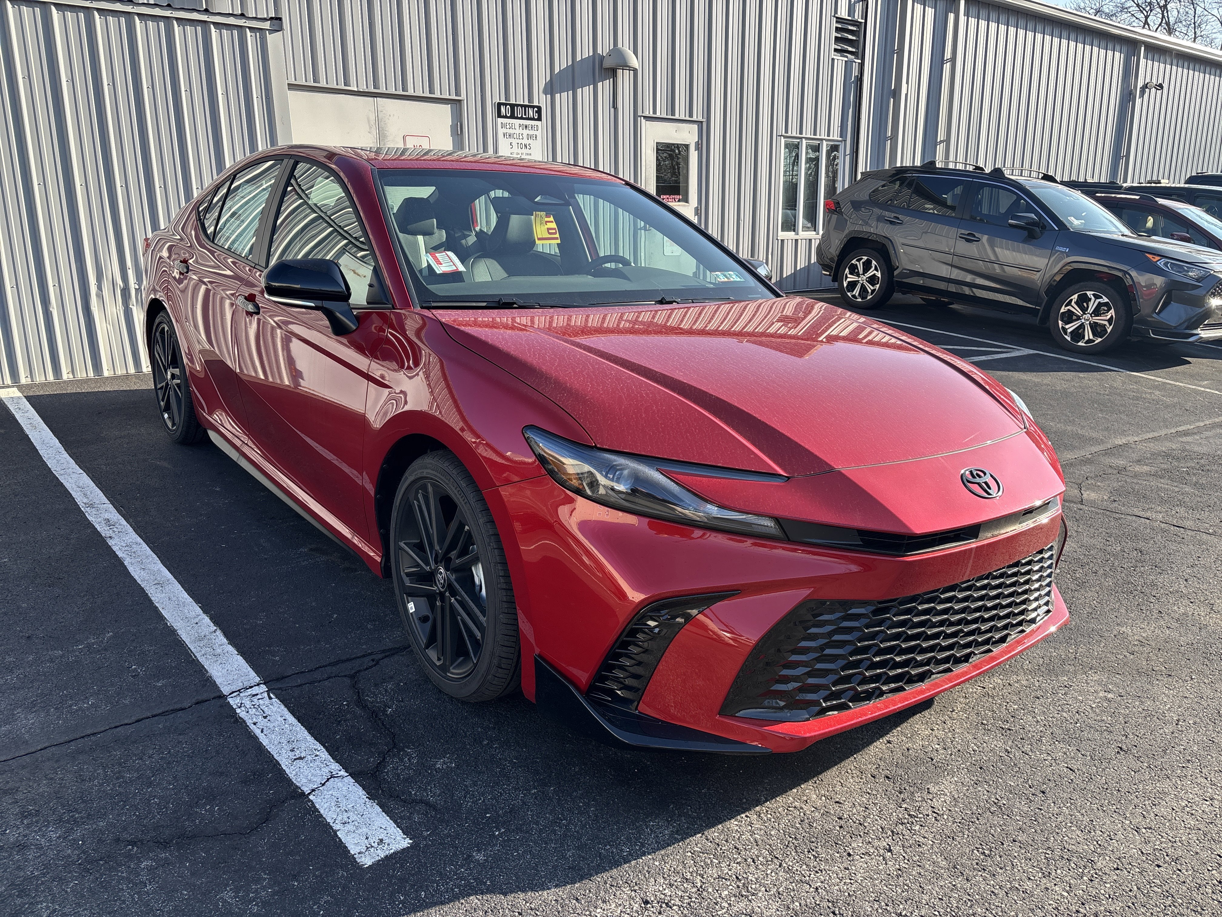 New 2026 Toyota Camry Hybrid FWD image 1