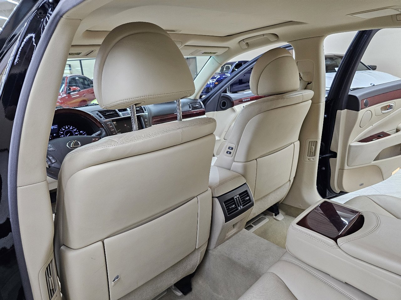 Used 2012 Lexus LS 460 Luxury image 26