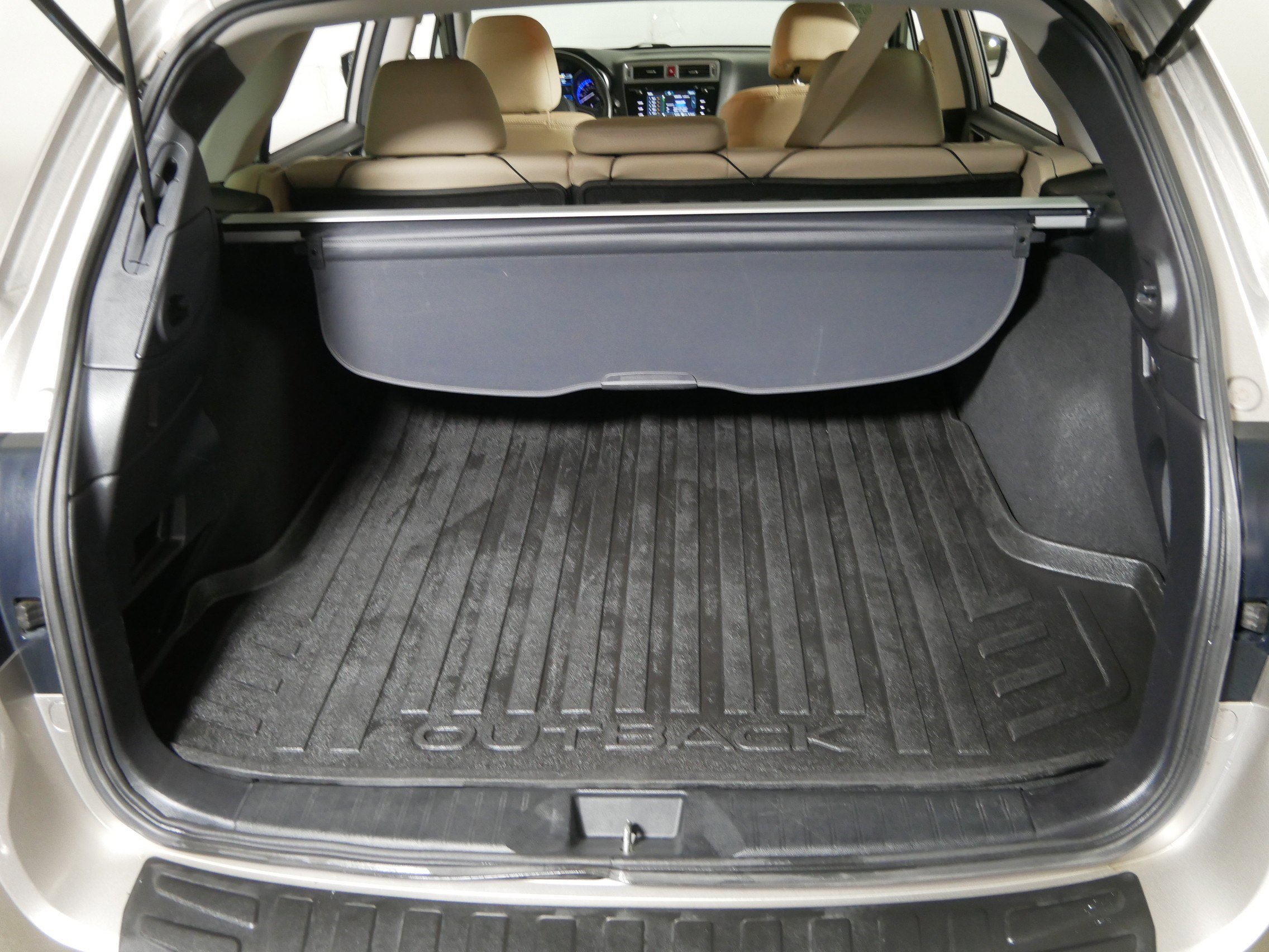 Used 2017 Subaru Outback 2.5i Limited image 18