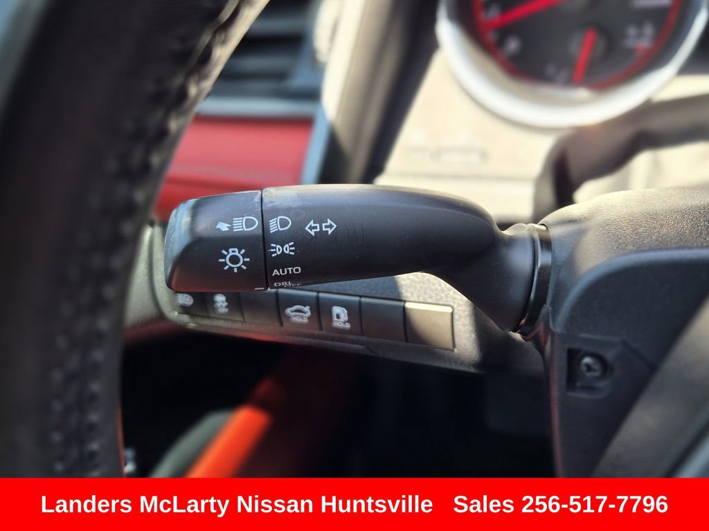 Used 2019 Toyota Camry XSE FWD image 27
