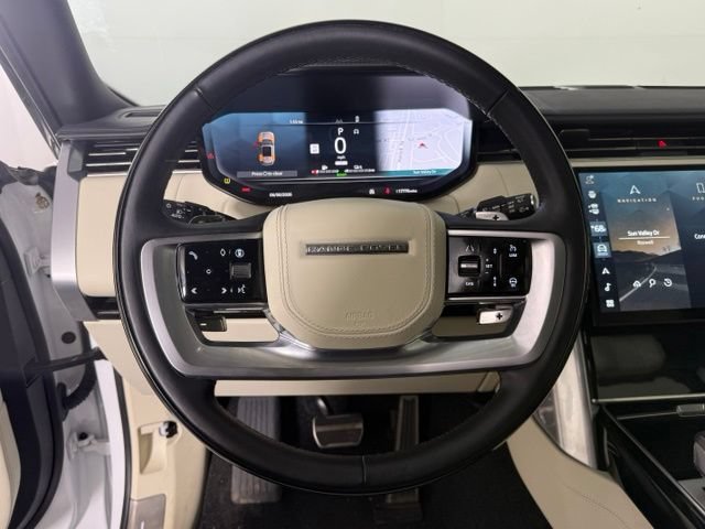 Certified 2025 Land Rover Range Rover Autobiography AWD/4WD image 17