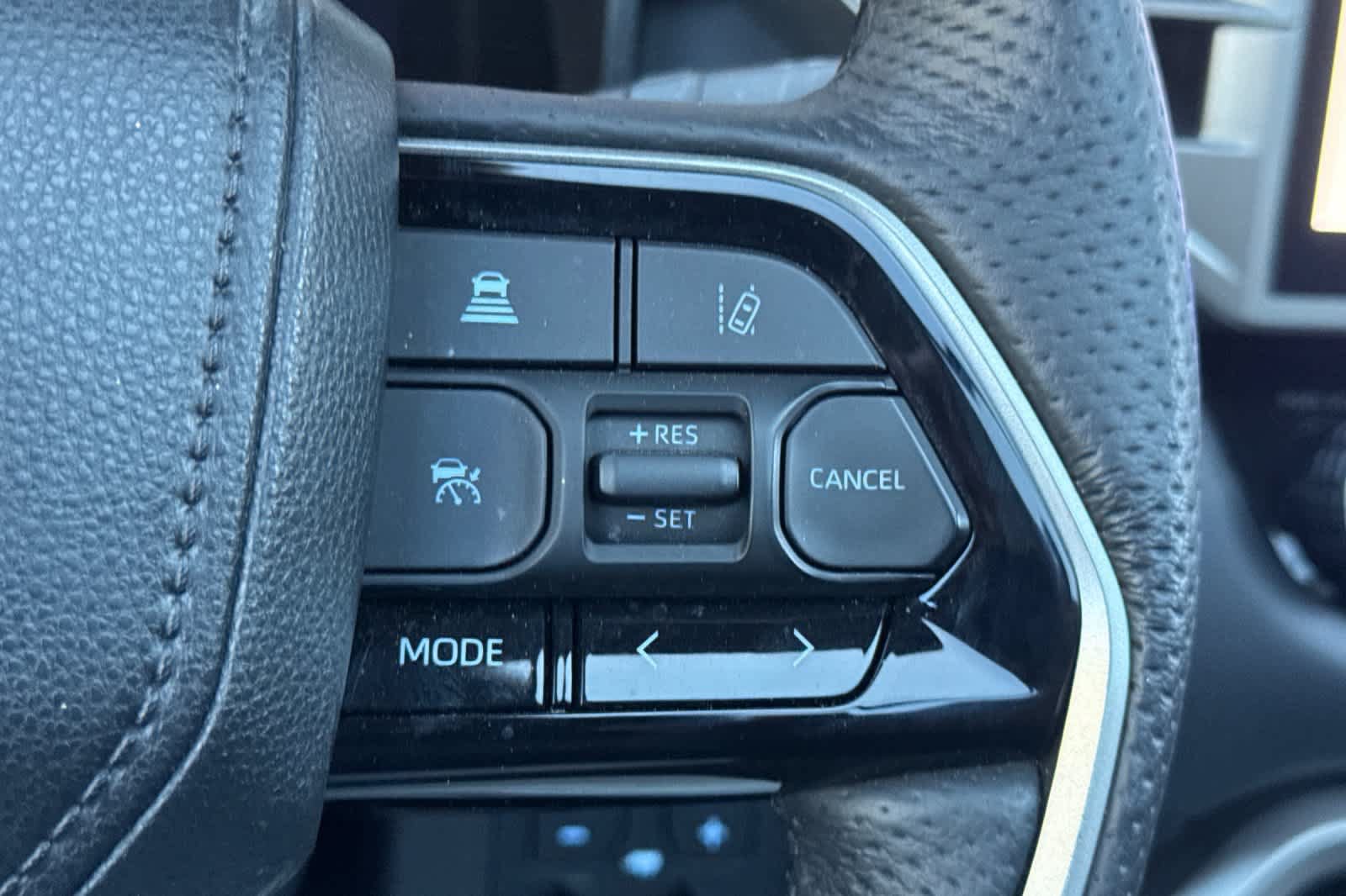 Used 2024 Toyota Tundra Limited AWD/4WD image 27
