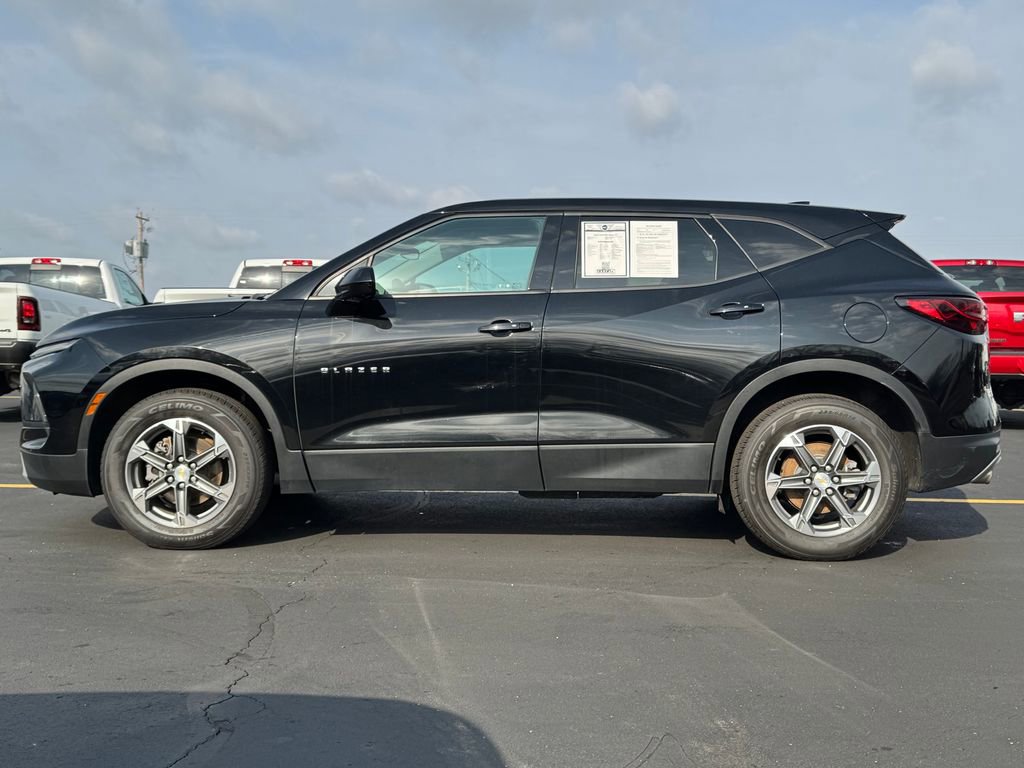 Used 2023 Chevrolet Blazer LT image 4