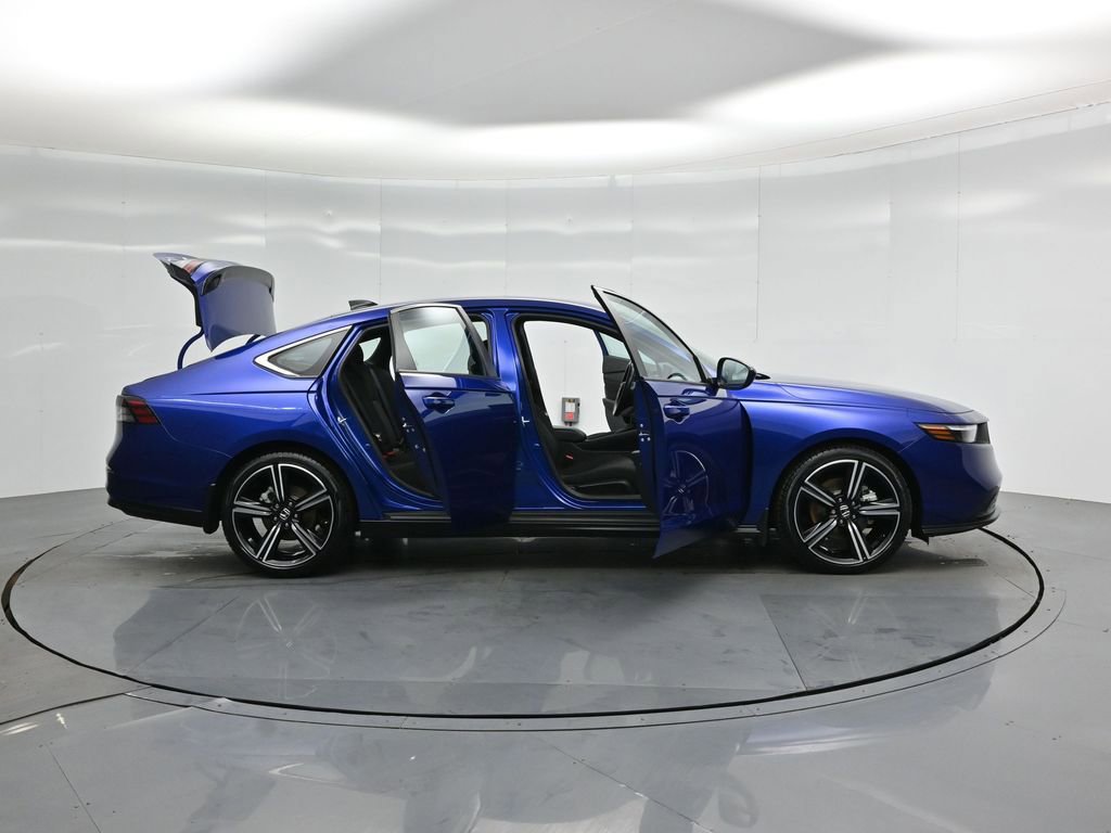 Used 2023 Honda Accord Sport image 4