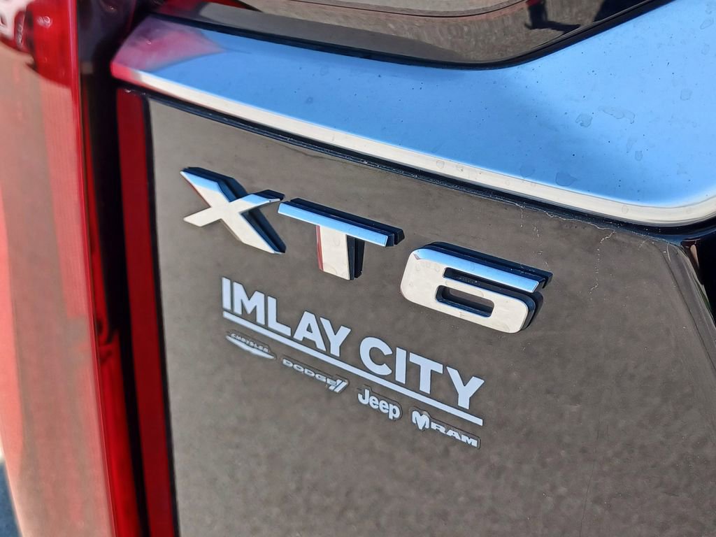 Used 2025 Cadillac XT6 Premium Luxury w/ LPO, Floor Liner Package AWD/4WD image 7