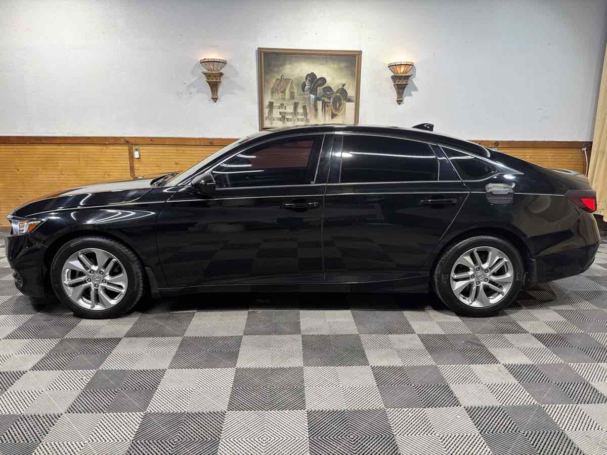 Used 2019 Honda Accord LX image 2