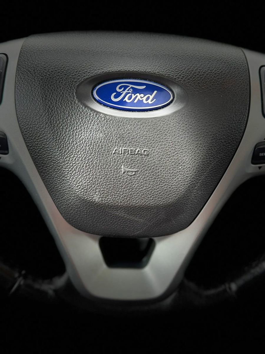 Used 2013 Ford Edge SEL FWD image 36