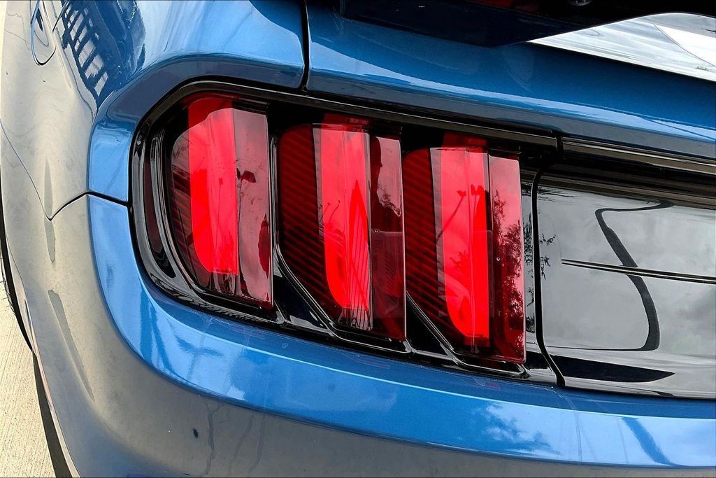 Used 2019 Ford Mustang Shelby GT350 w/ Technology Package image 36