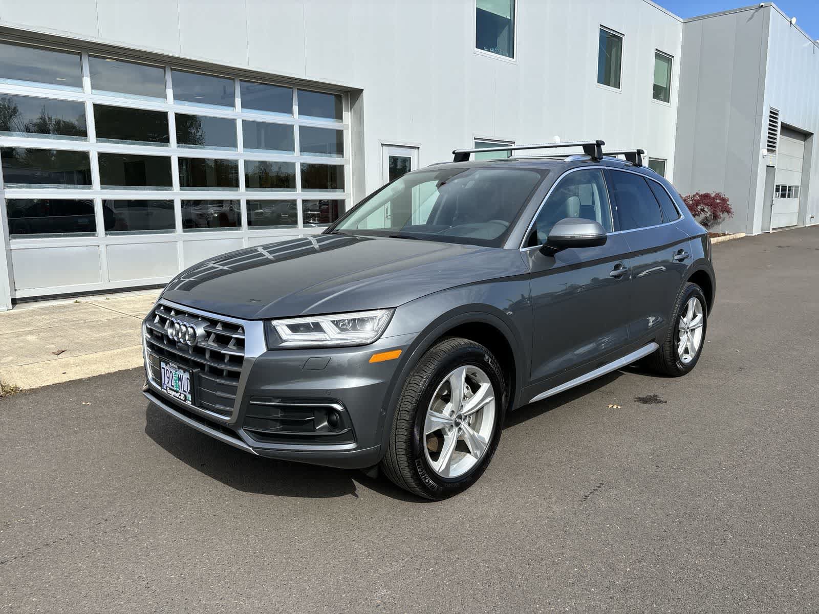 Used 2020 Audi Q5 Prestige w/ Prestige Package AWD/4WD image 1