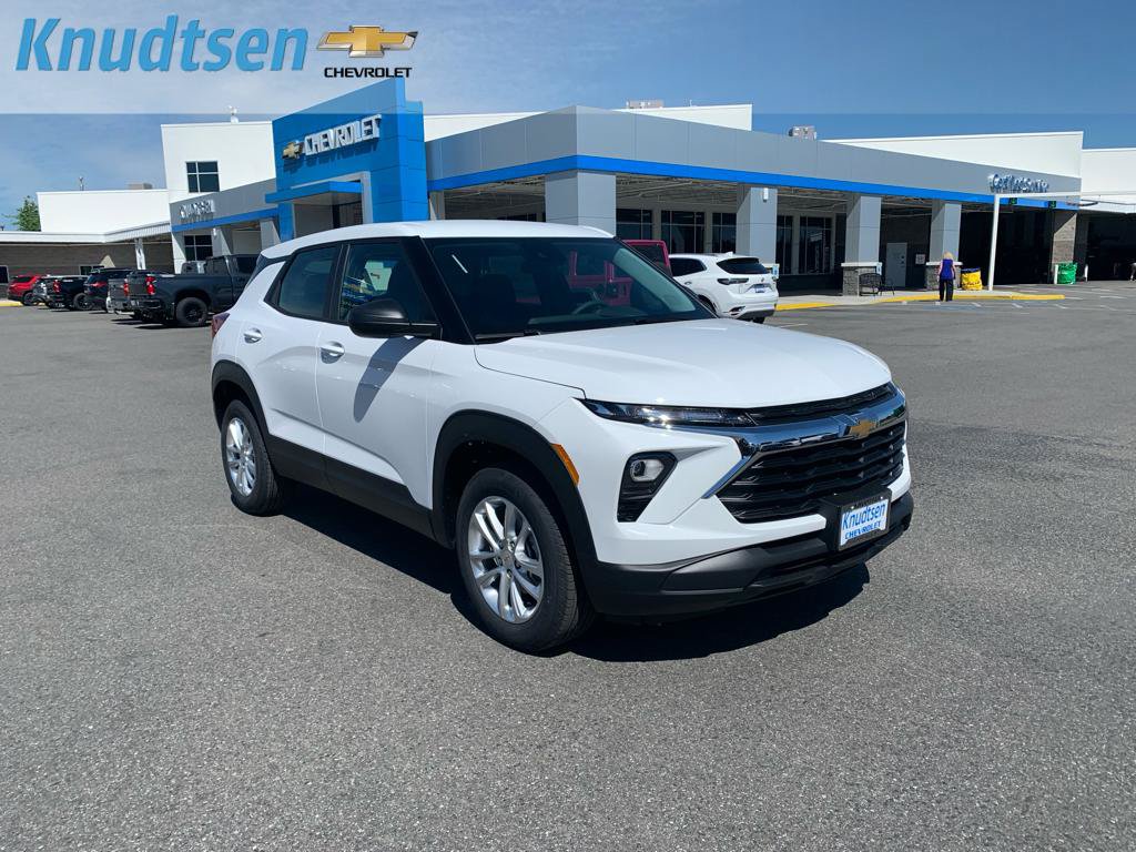 New 2026 Chevrolet TrailBlazer LS w/ LS Confidence Package AWD/4WD image 1