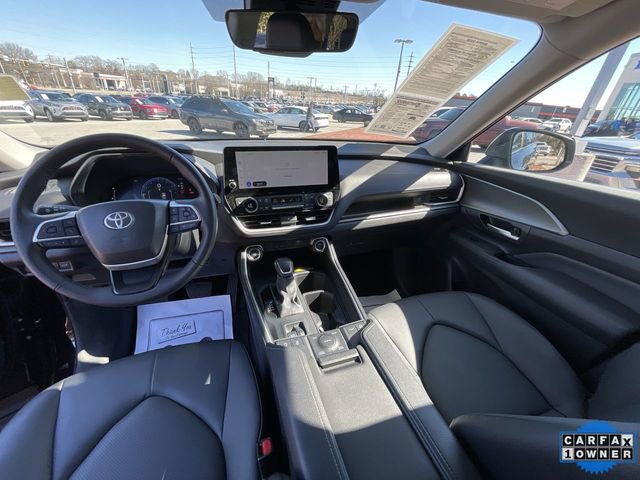 Used 2025 Toyota Grand Highlander AWD image 18