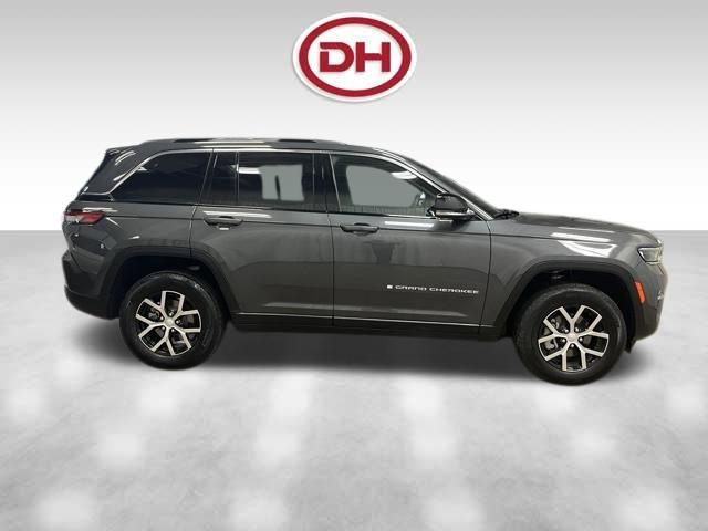Used 2025 Jeep Grand Cherokee Limited w/ Trailer Tow Package video 2