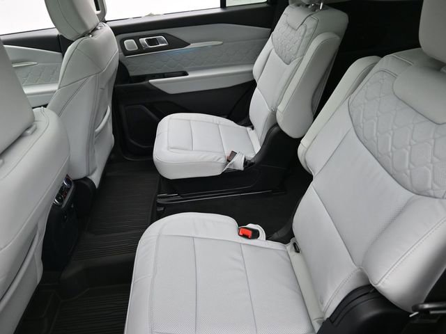 New 2026 Ford Explorer Platinum w/ LUX Leather Package image 25