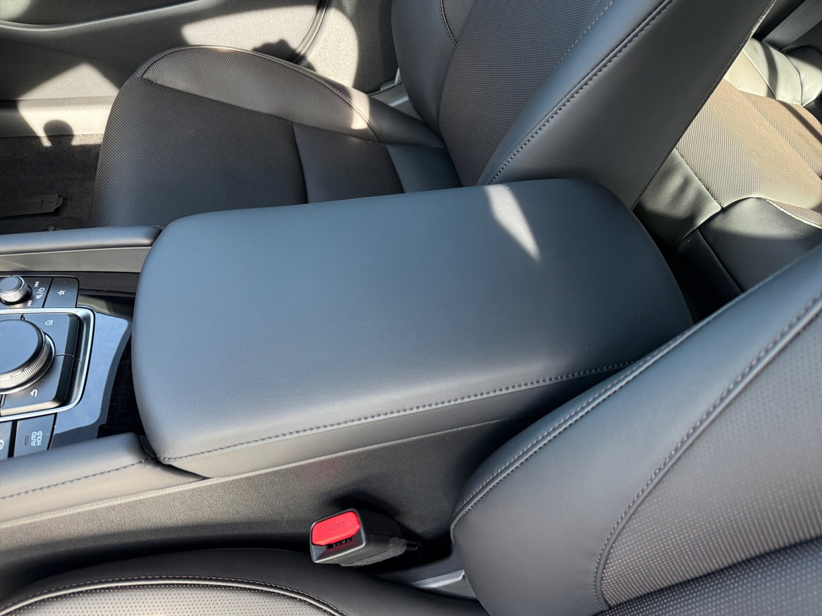 New 2026 MAZDA MAZDA3 2.5 S Hatchback w/ Premium Pkg image 14