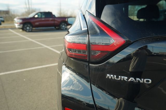 Used 2023 Nissan Murano SV image 37