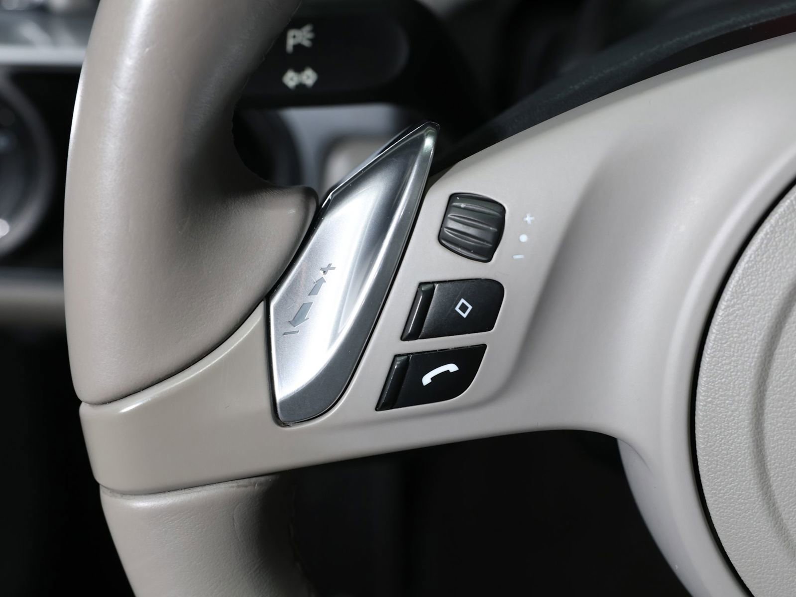 Used 2013 Porsche 911 Carrera image 47