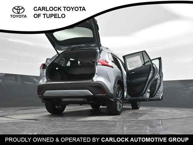 Used 2025 Toyota Corolla Cross XLE w/ Convenience Package AWD/4WD image 49