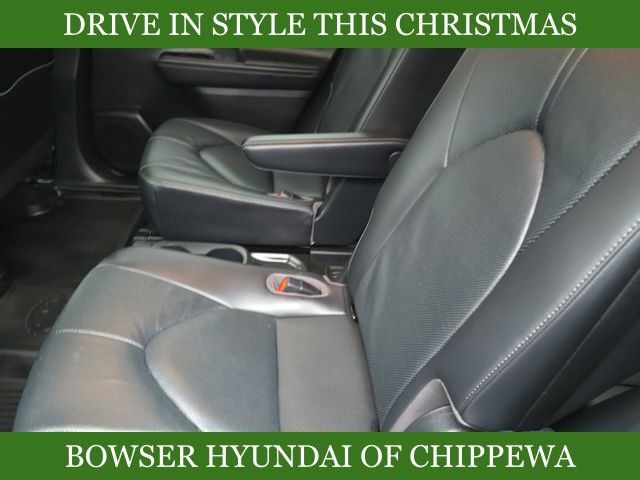 Used 2020 Toyota Highlander Limited image 10