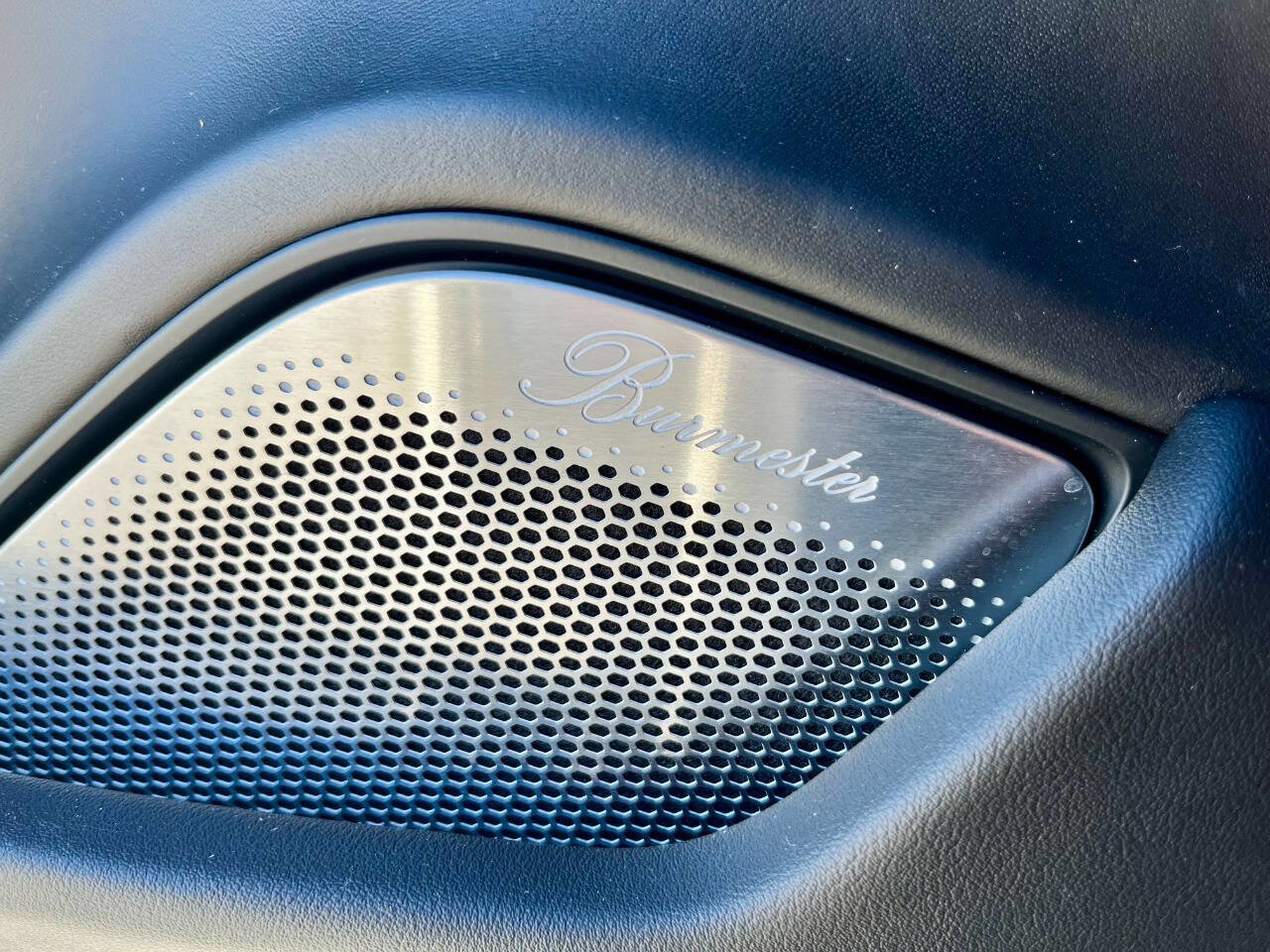 Used 2020 Porsche Taycan Turbo S image 20