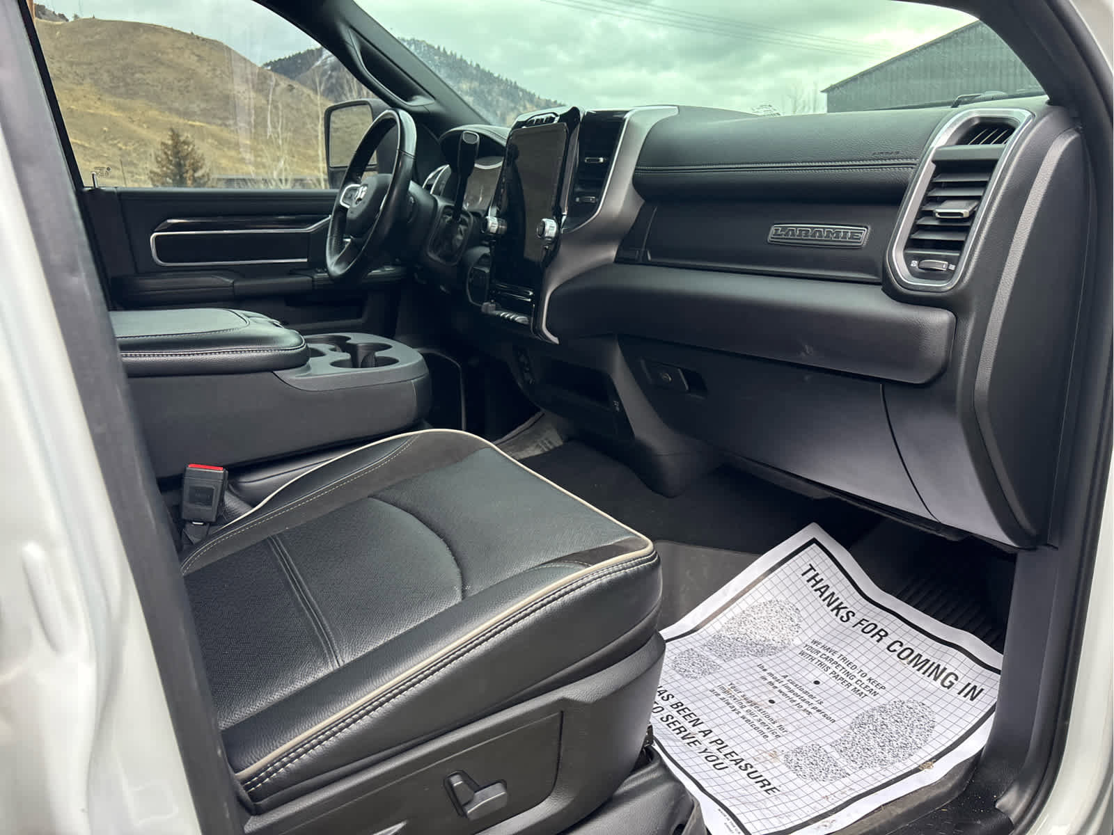 Used 2023 RAM 2500 Laramie w/ Night Edition image 25