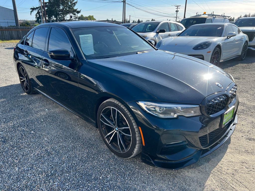 Used 2020 BMW 330i Sedan w/ M Sport Package RWD image 4