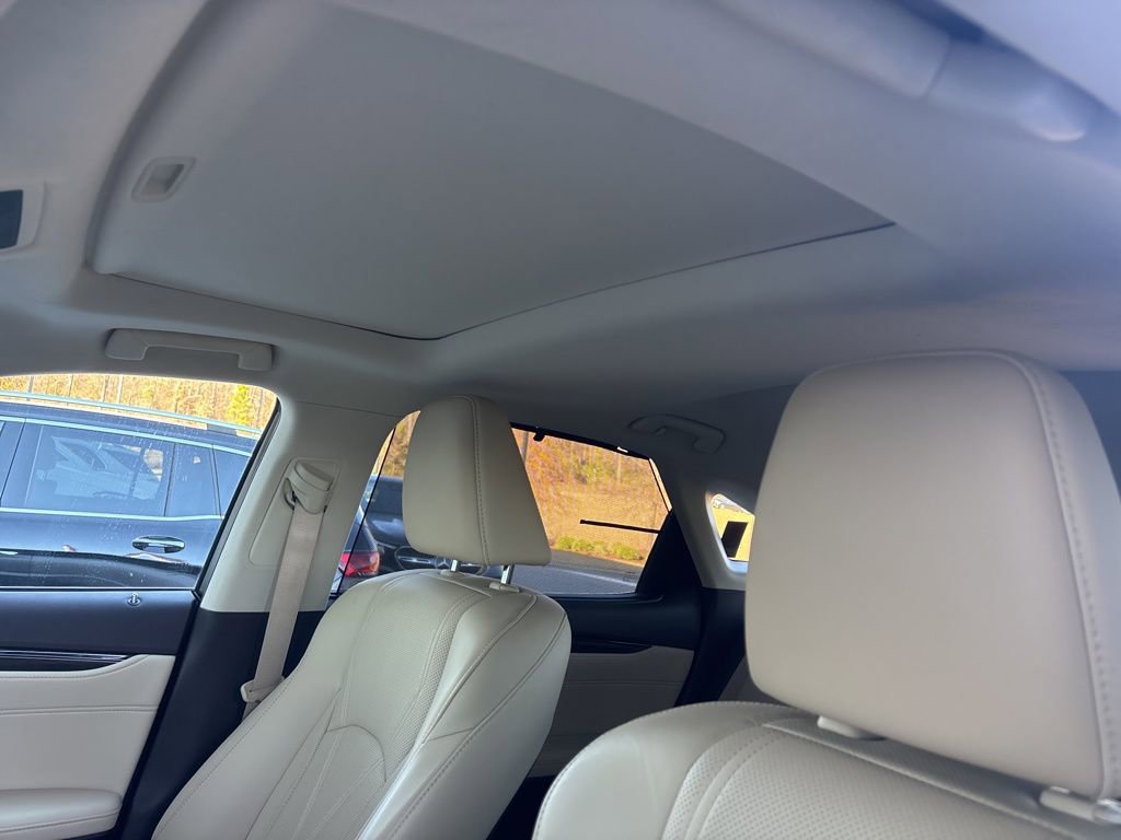 Used 2017 Lexus RX 450h AWD image 15