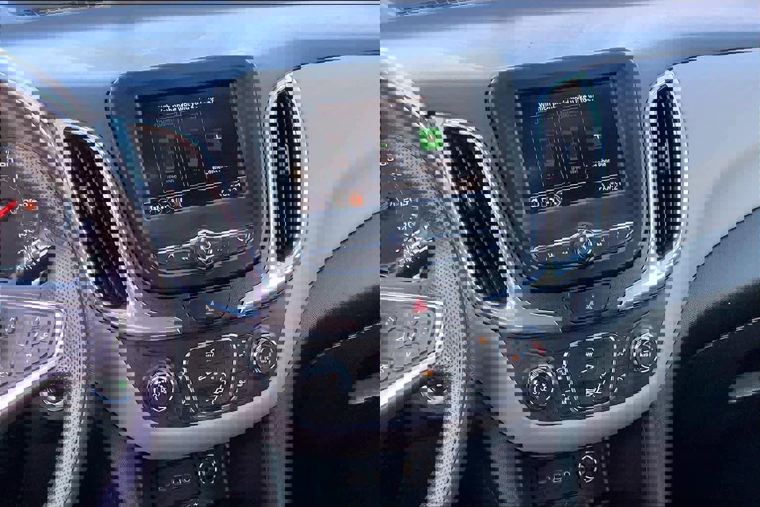 Used 2020 Chevrolet Equinox LS w/ LS Convenience Package image 7