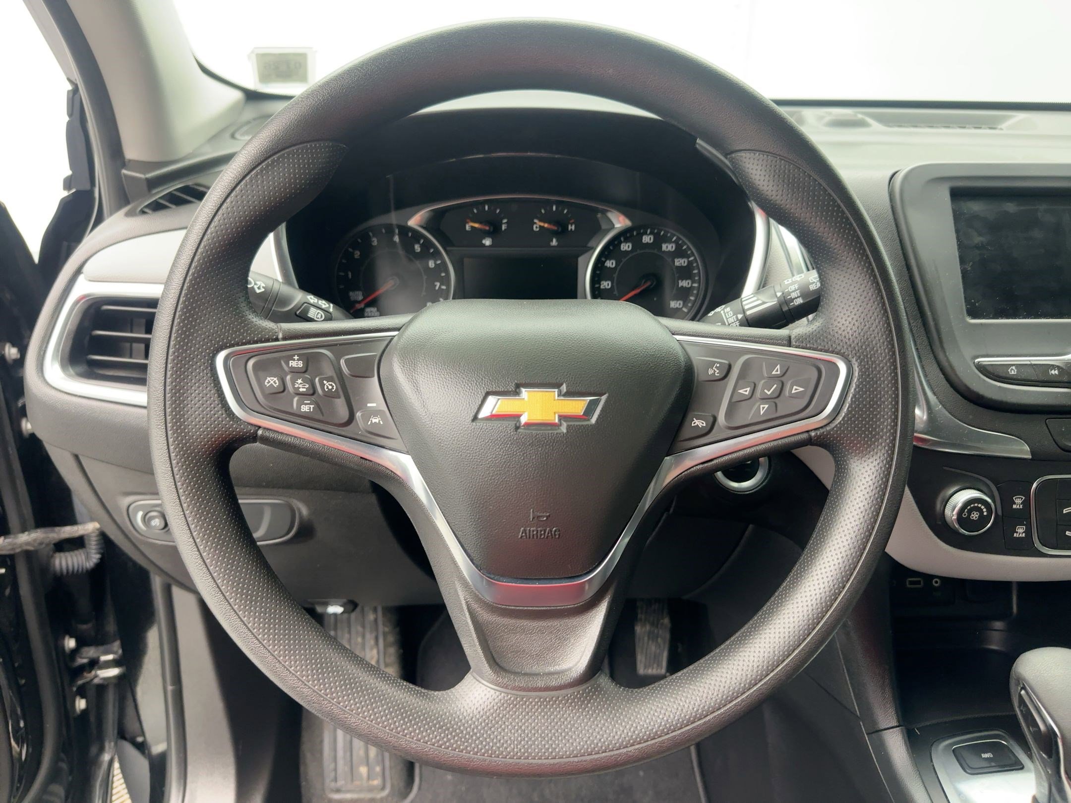 Used 2024 Chevrolet Equinox LS w/ LS Convenience Package image 17