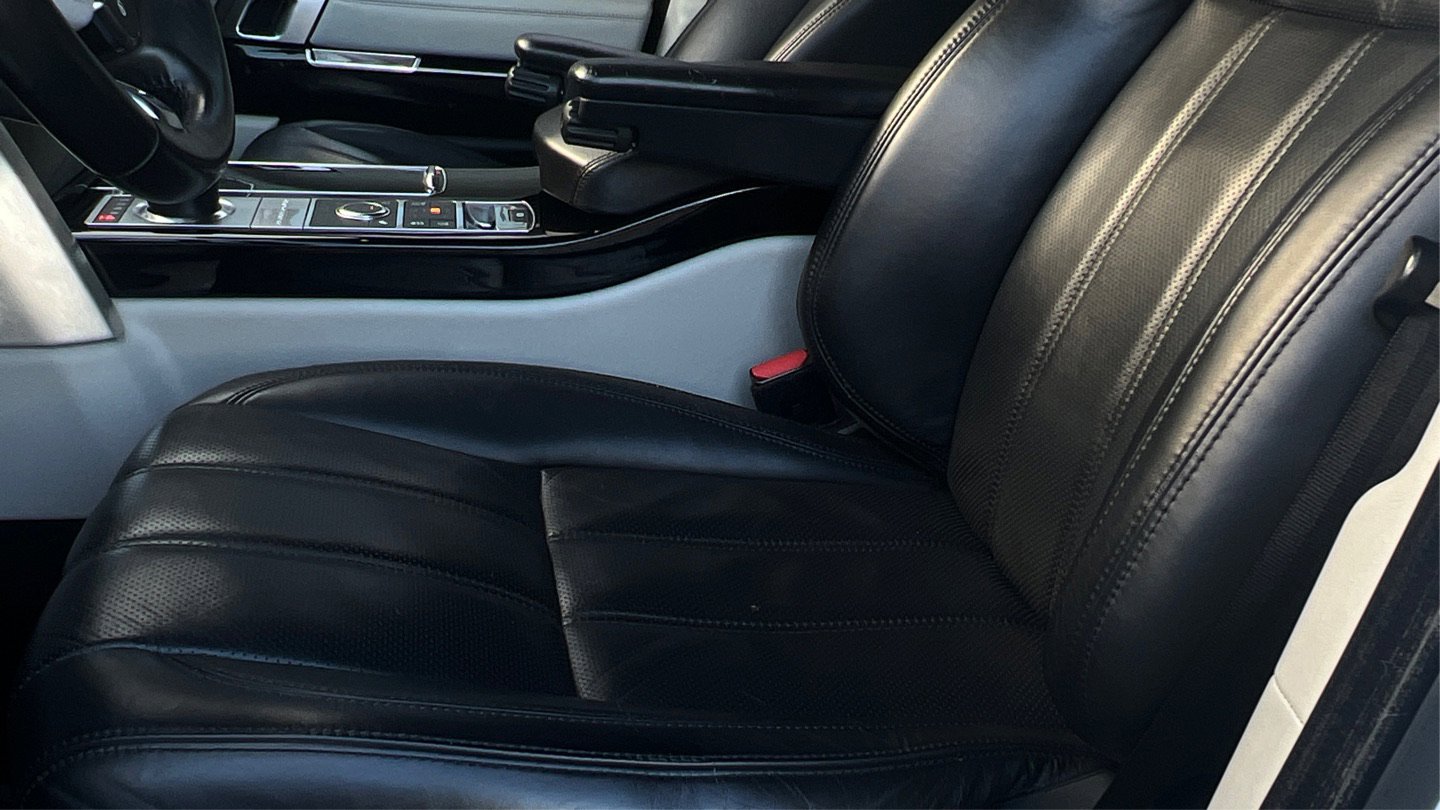 Used 2016 Land Rover Range Rover HSE image 11