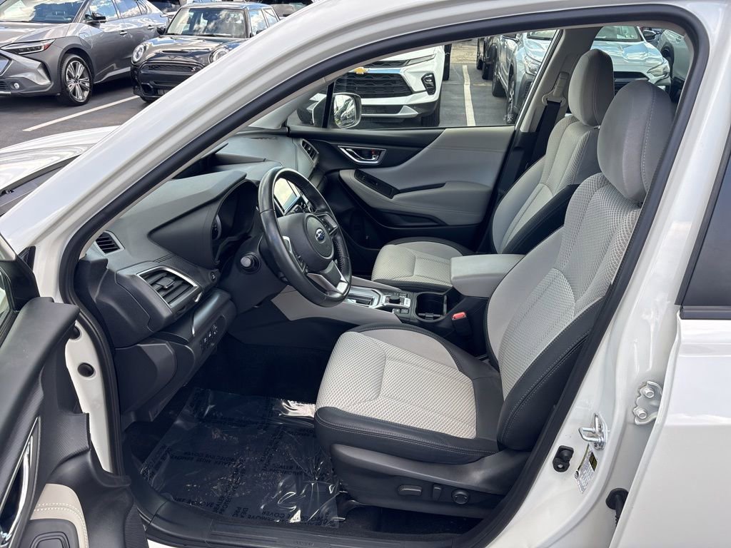 Used 2023 Subaru Forester Premium image 9