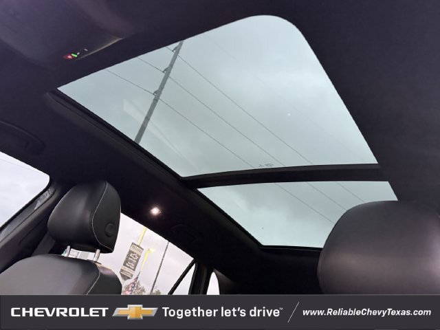 Used 2020 Volkswagen Atlas Cross Sport SEL R-Line AWD/4WD image 32