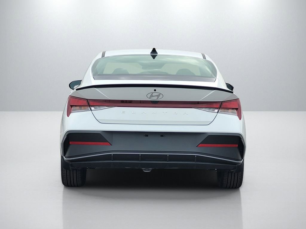 New 2026 Hyundai Elantra Sport image 5