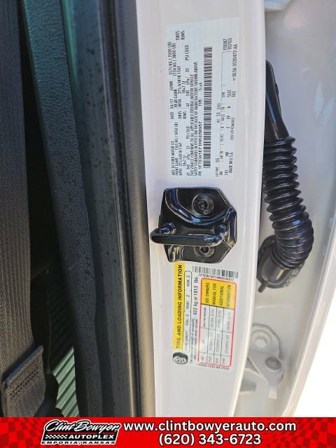 Used 2017 Ford F150 Lariat w/ Equipment Group 501A Mid image 24