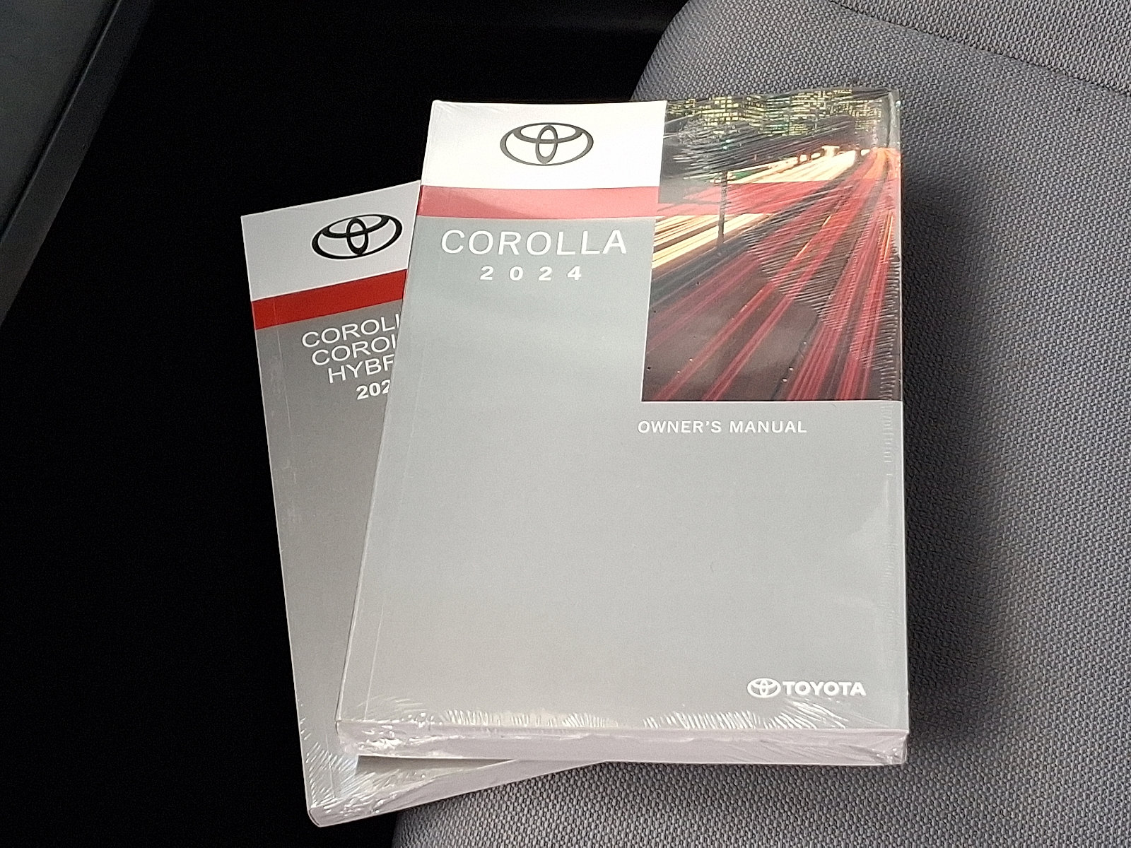 Used 2024 Toyota Corolla SE image 25