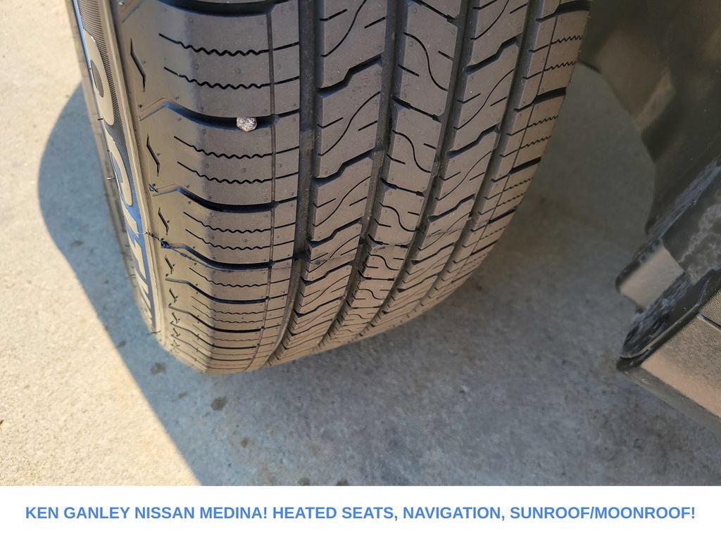 Used 2018 Mercedes-Benz GLC 300 4MATIC image 19