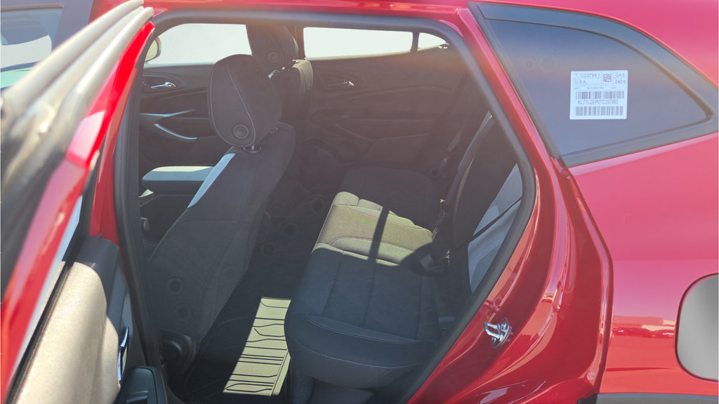 New 2026 Chevrolet Trax RS FWD image 38