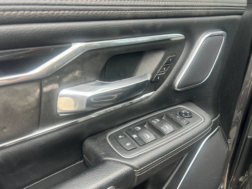 Used 2021 RAM 1500 Laramie AWD/4WD image 10
