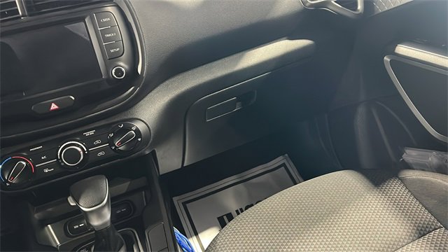 Used 2023 Kia Soul LX w/ LX Technology Package image 18