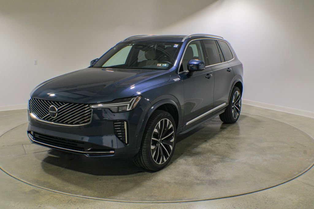 Used 2026 Volvo XC90 B6 Plus w/ Protection Package AWD/4WD image 1