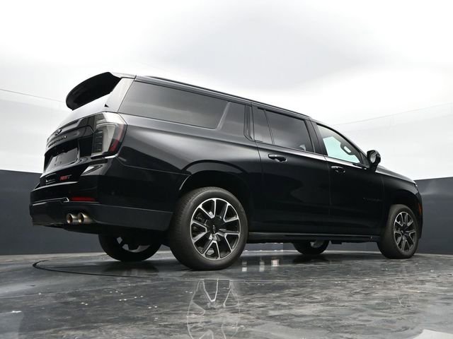 Used 2025 Chevrolet Suburban RST w/ Comfort Package AWD/4WD image 38