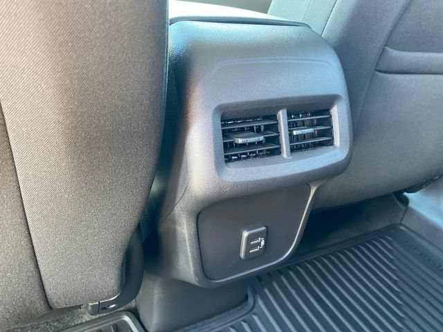 Certified 2024 Chevrolet Equinox LT FWD image 19