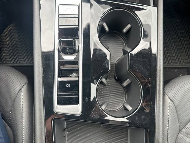 Used 2024 Volkswagen Atlas SE image 11