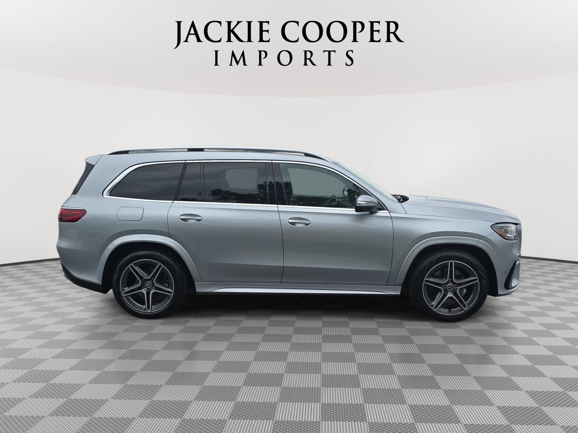 Certified 2024 Mercedes-Benz GLS 450 4MATIC image 4